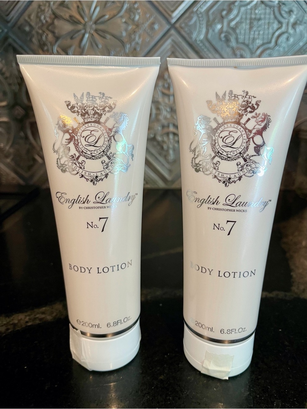 English Laundry No. 7 Body Lotion - Cream White (Pair)
